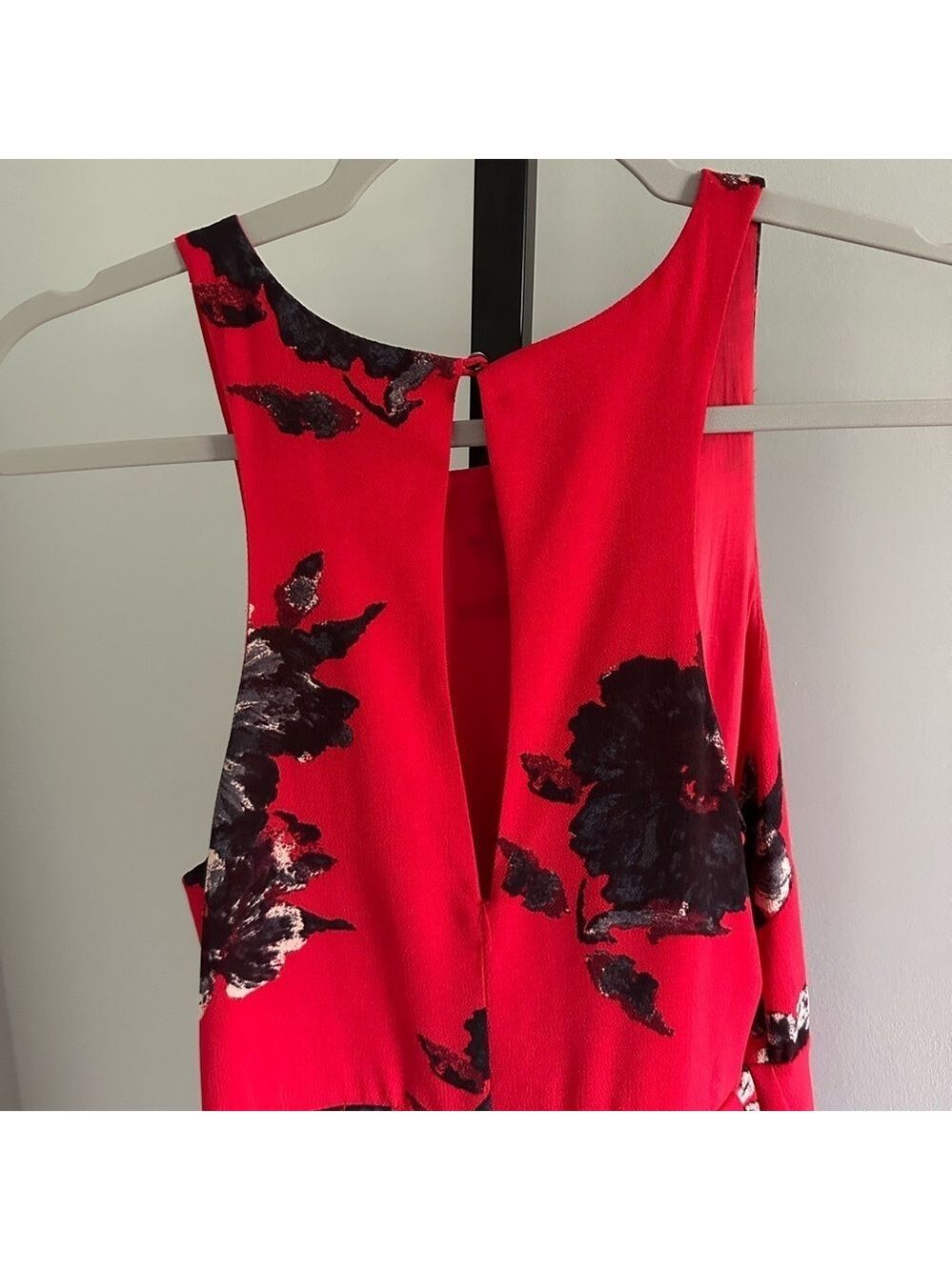 FREE PEOPLE- Cherry Red Floral Mini Dress-Size 2 Flutterby style-EUC - Picture 12 of 12
